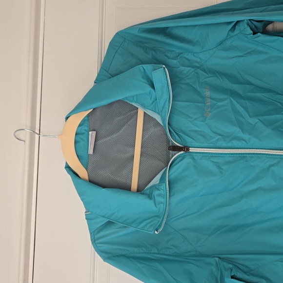 Columbia Women's Switchback Rain Jacket - Picture 4 of 6